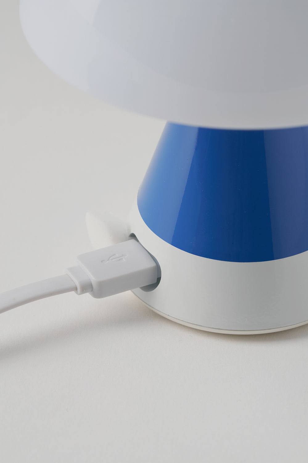 Mina M Medium Portable Led Lamp Pantone - Classic Blue - Blue - image 2