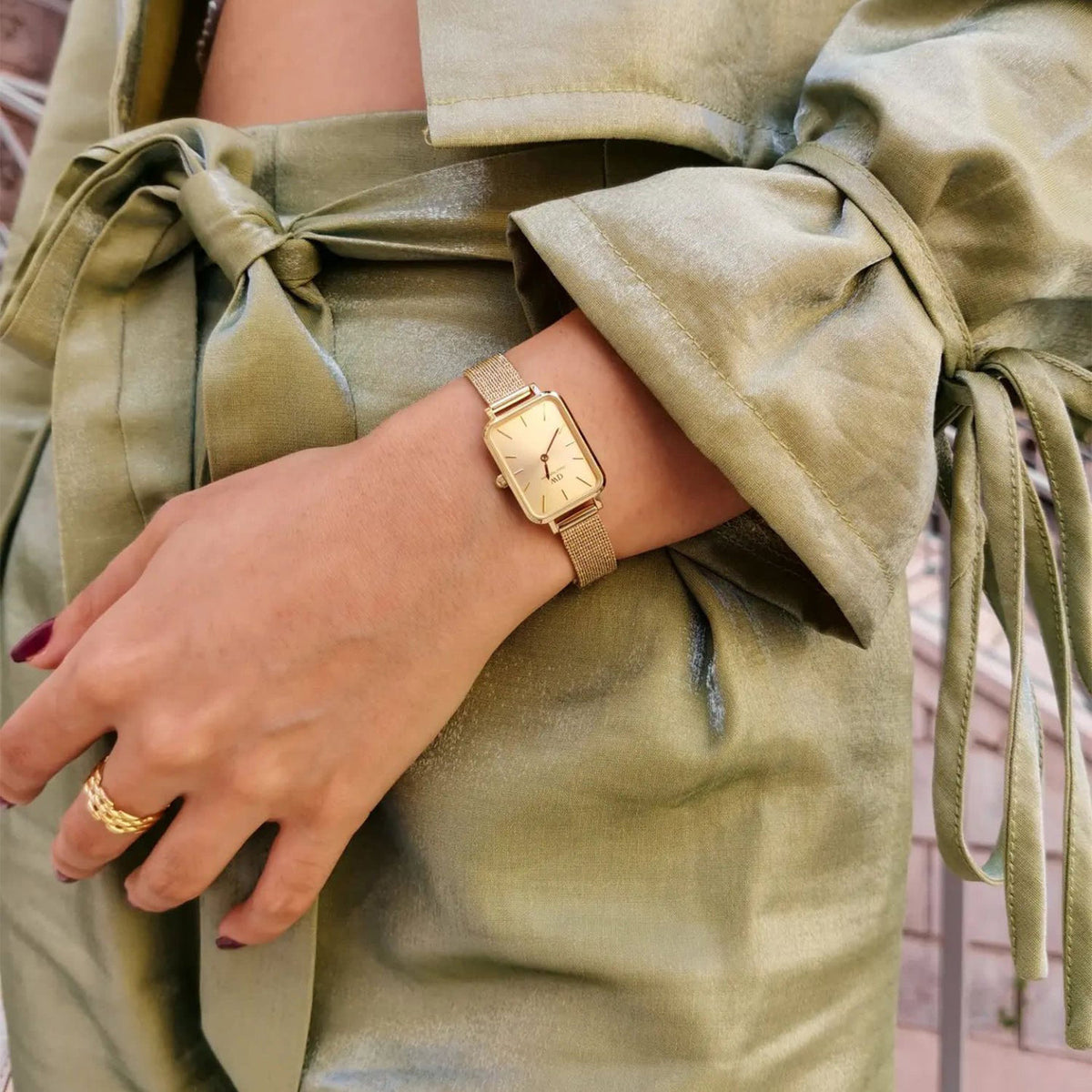 Quadro 20x26 Unitone Gold Watch - Gold - image 2
