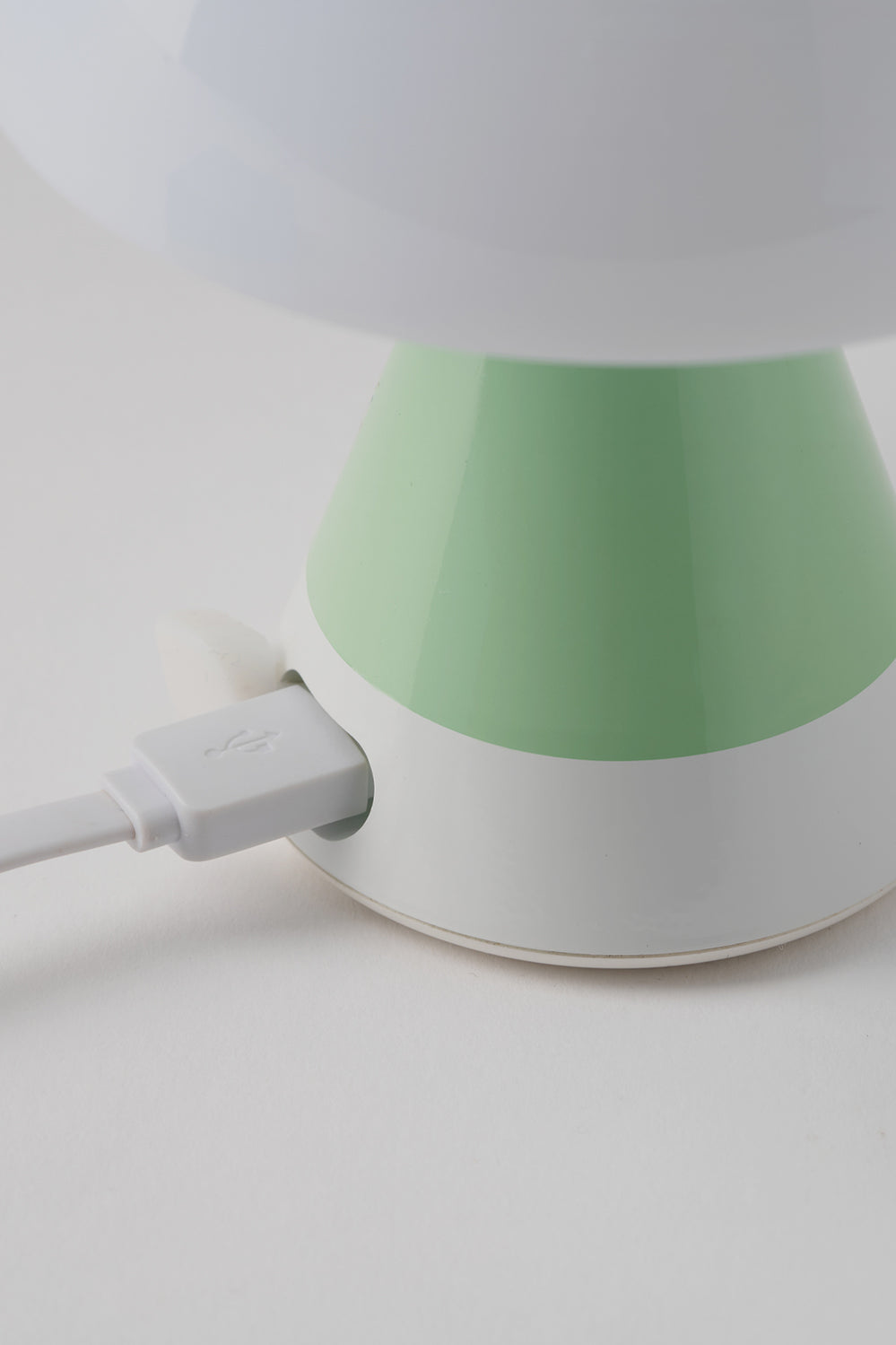 Mina M Medium Portable Led Lamp Pantone - Green - Green - image 2