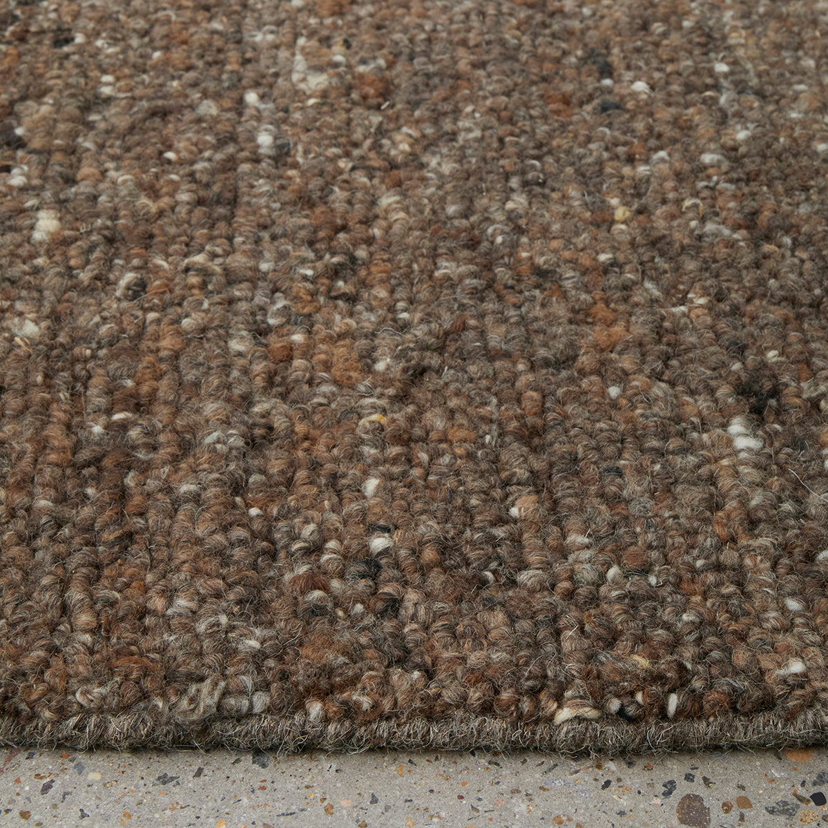 Embrace Brown Rug 330x240cm - Chocolate - image 3