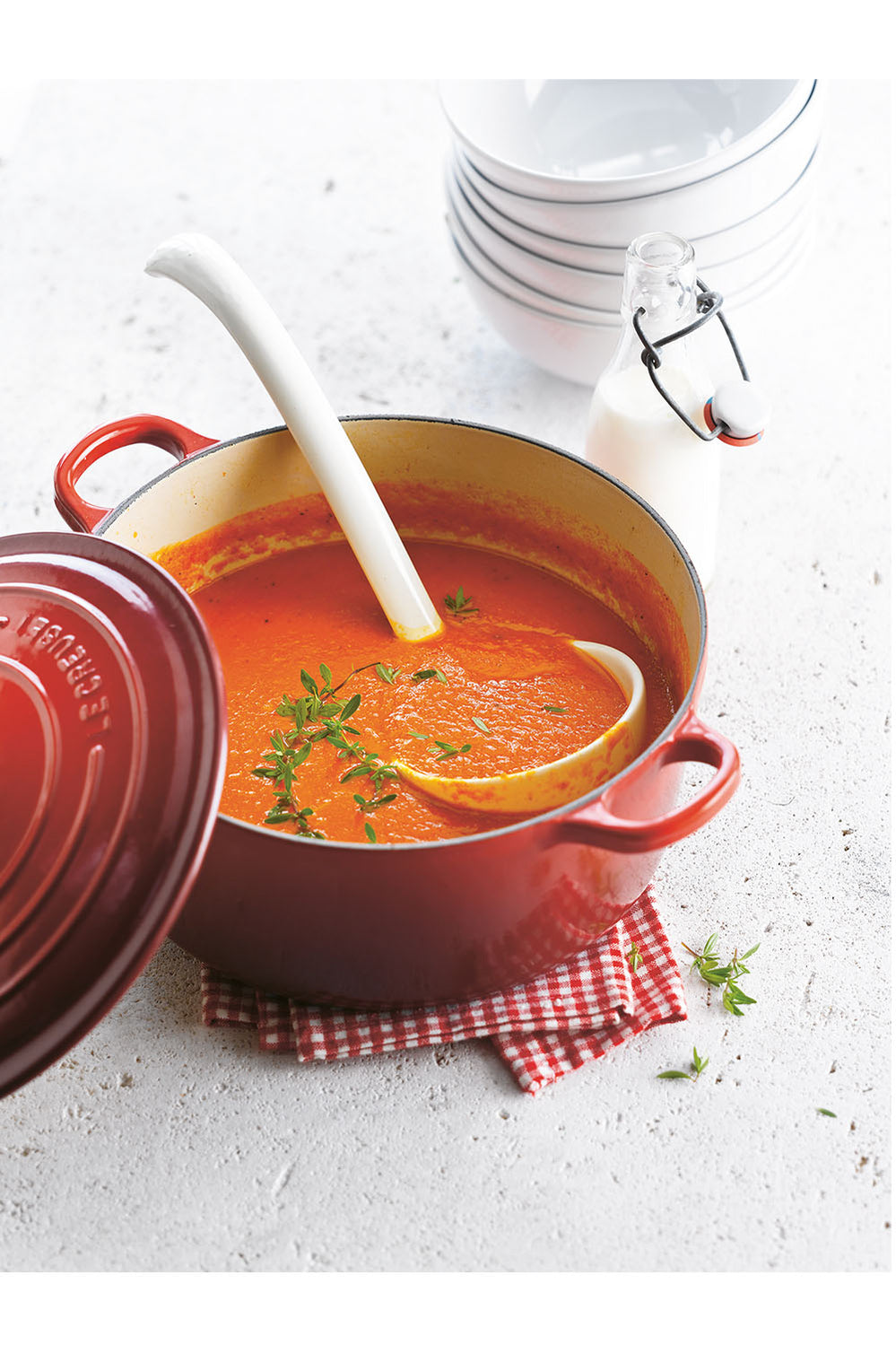 Signature Cast Iron Oval Casserole 35cm - Cerise - image 3