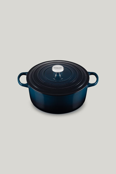 Signature Cast Iron Round Casserole 28cm - Nuit - image 1