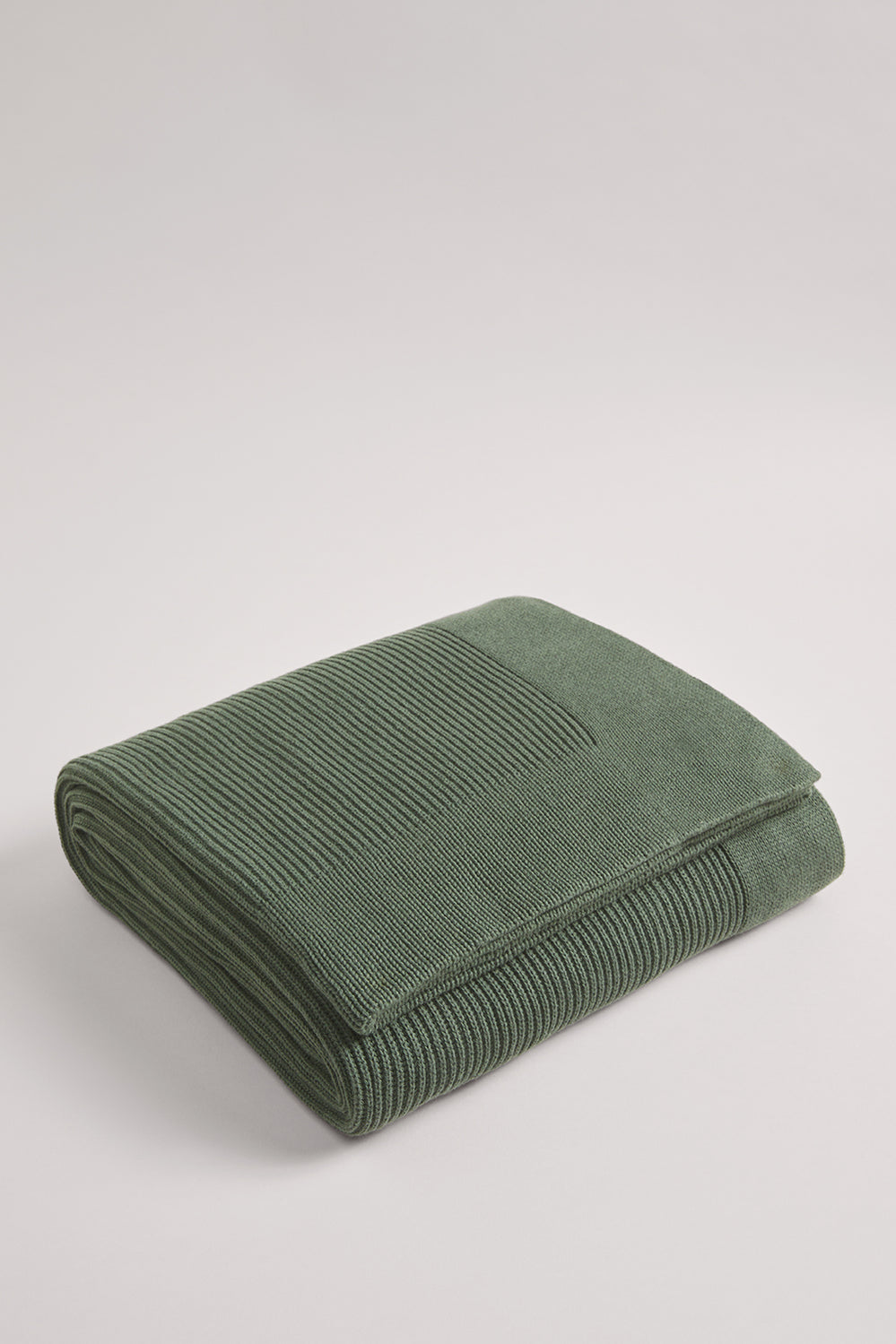 Gard Knit Throw