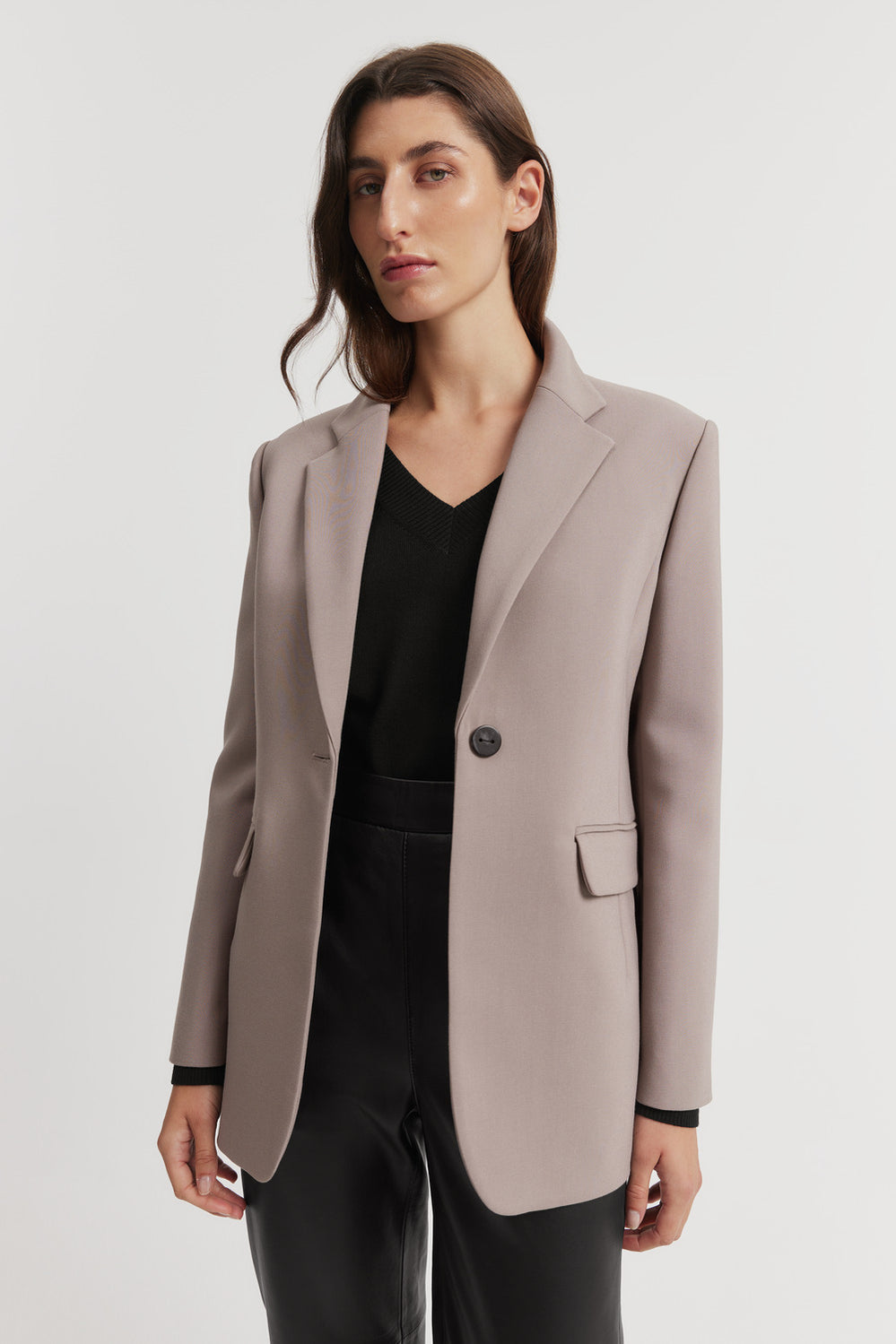 Structured Single-Breasted Blazer