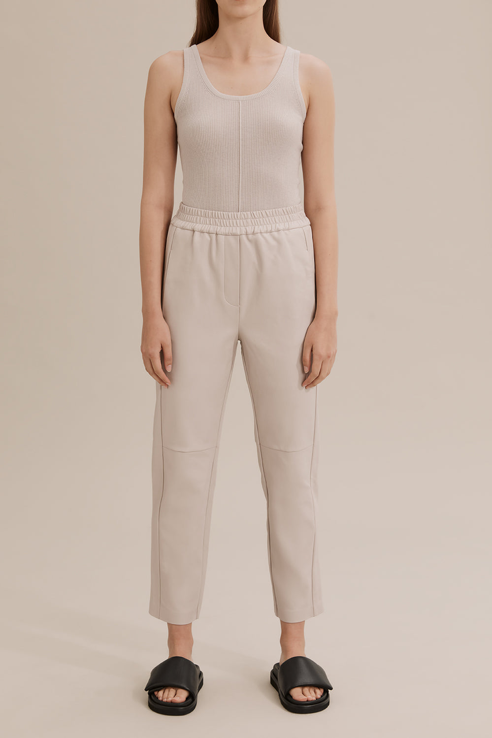 Panel Detail Jogger