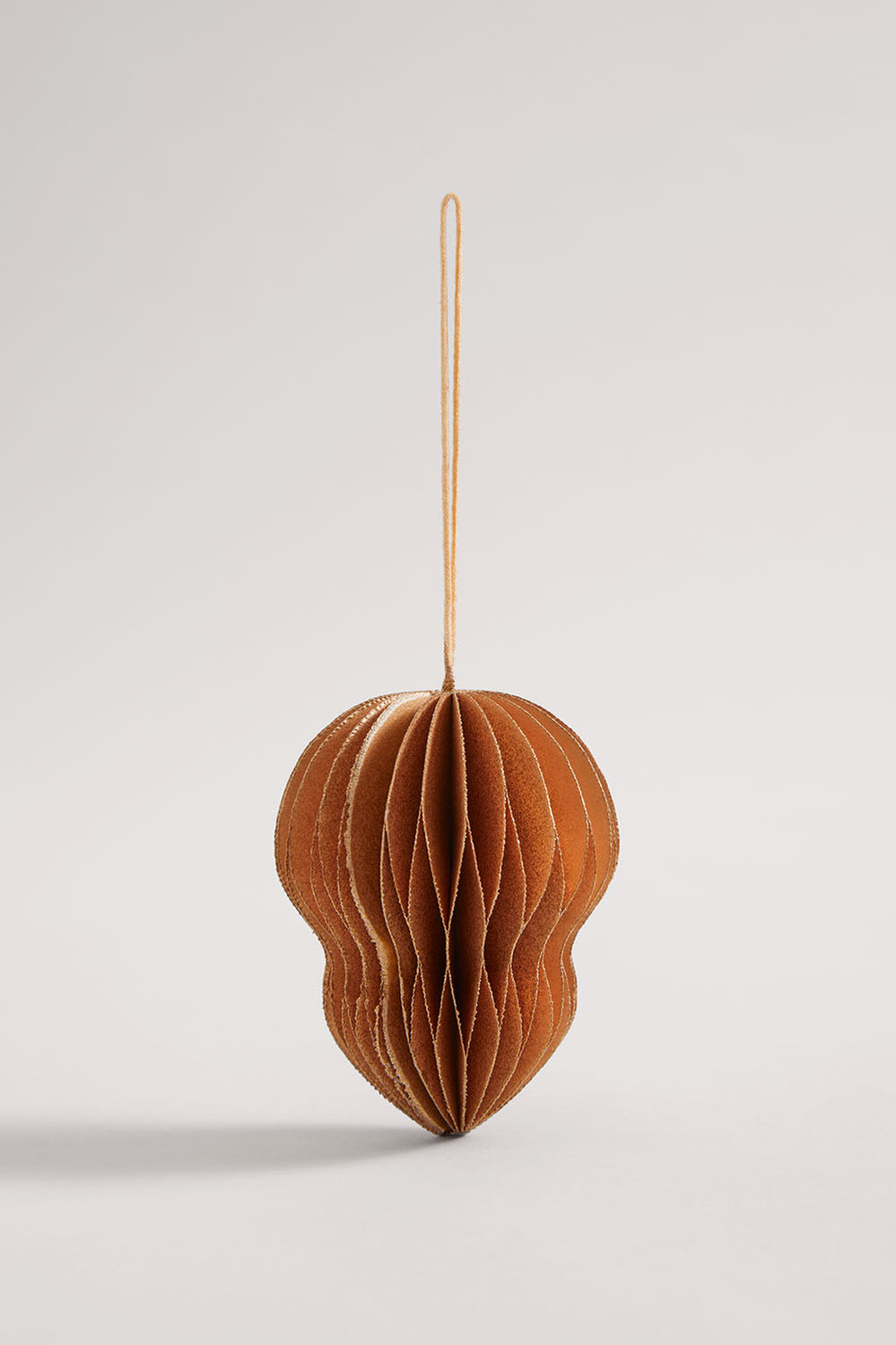 Honeycomb Tiered Decoration