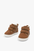High Top Sneaker