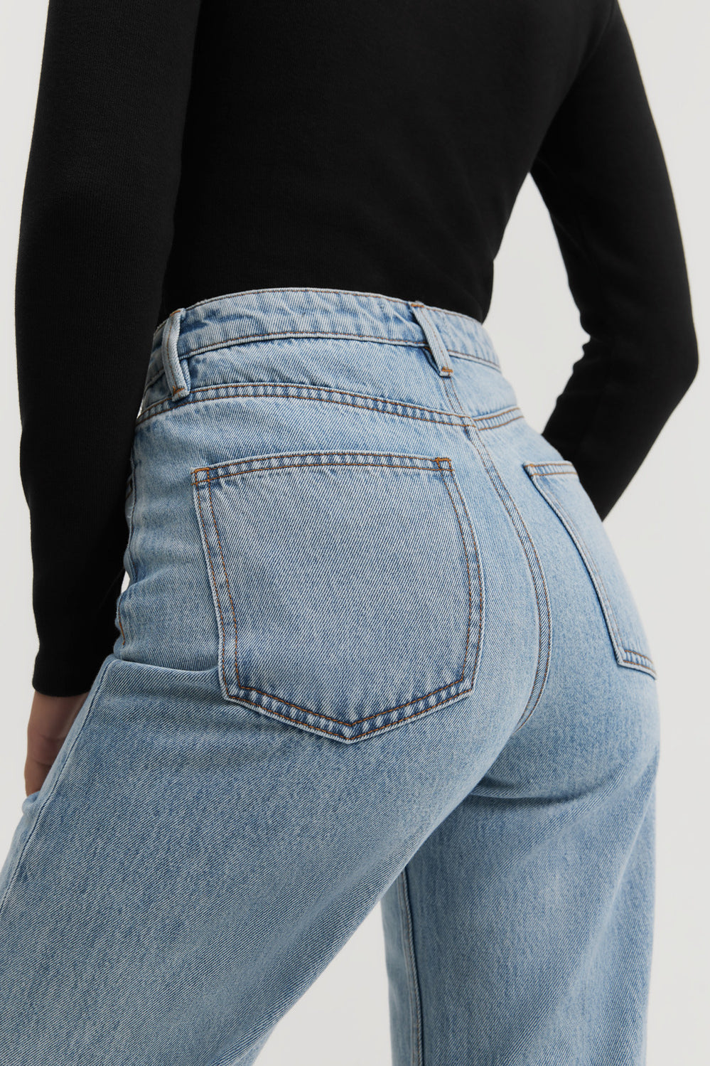 Cotton Blend High Rise Relaxed Fit Jean