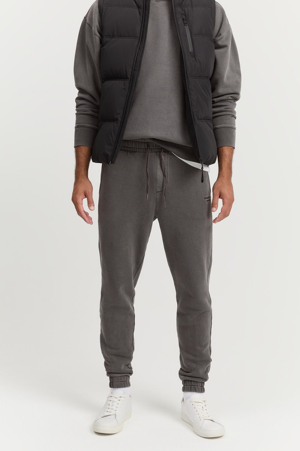 Relaxed Fit Vintage Wash Sweat Pant