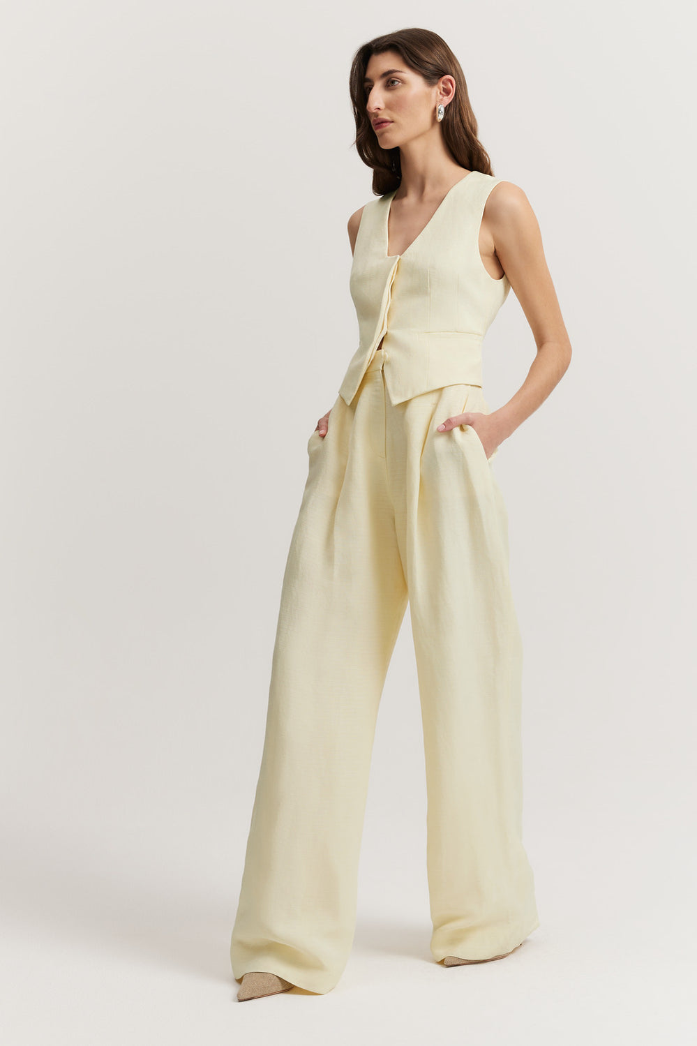 Textured Pleat Pant