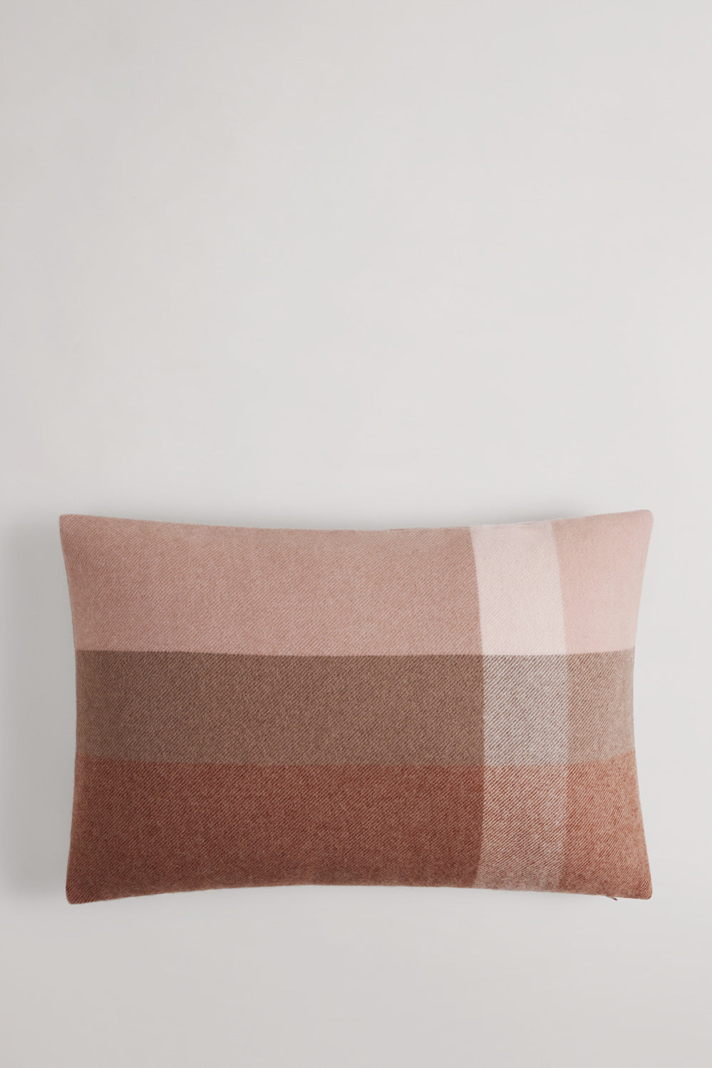 Lulu 40X60 Cushion