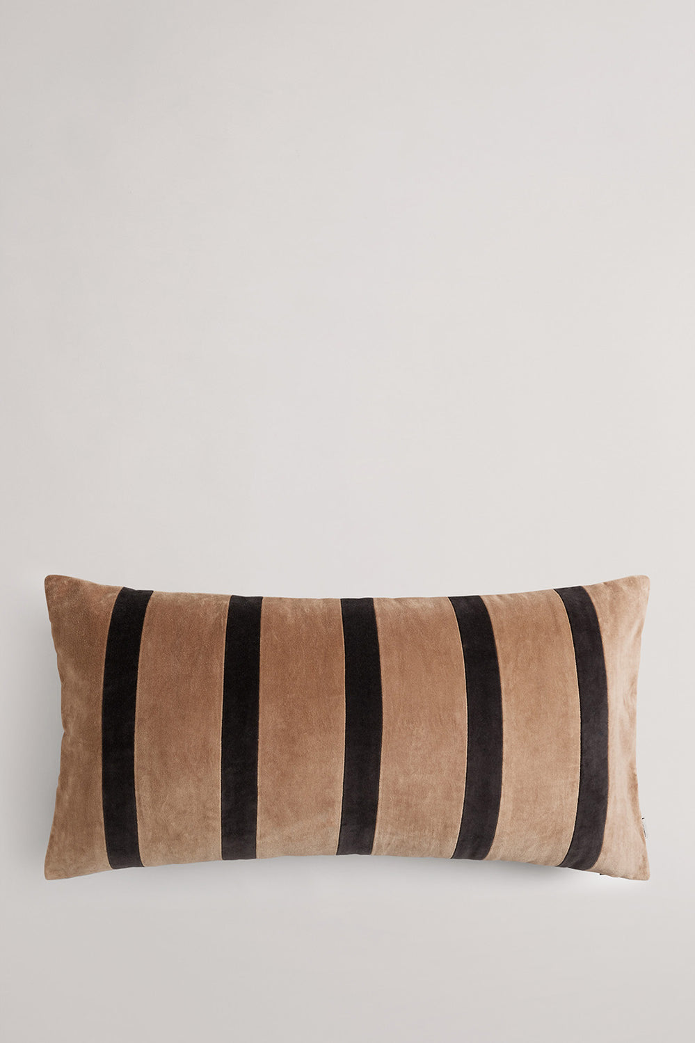 Vera Cotton Velvet 40X80 Cushion