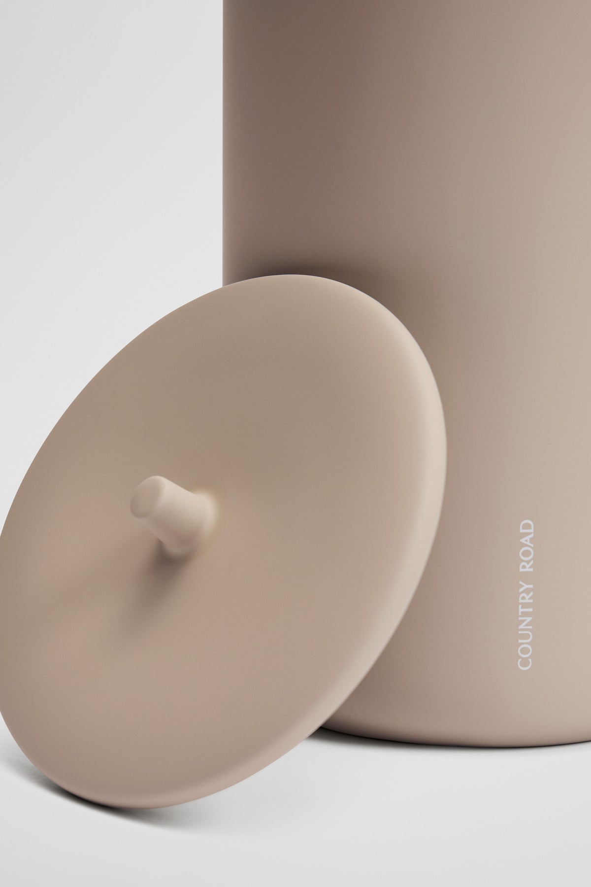 Alora Roll Holder