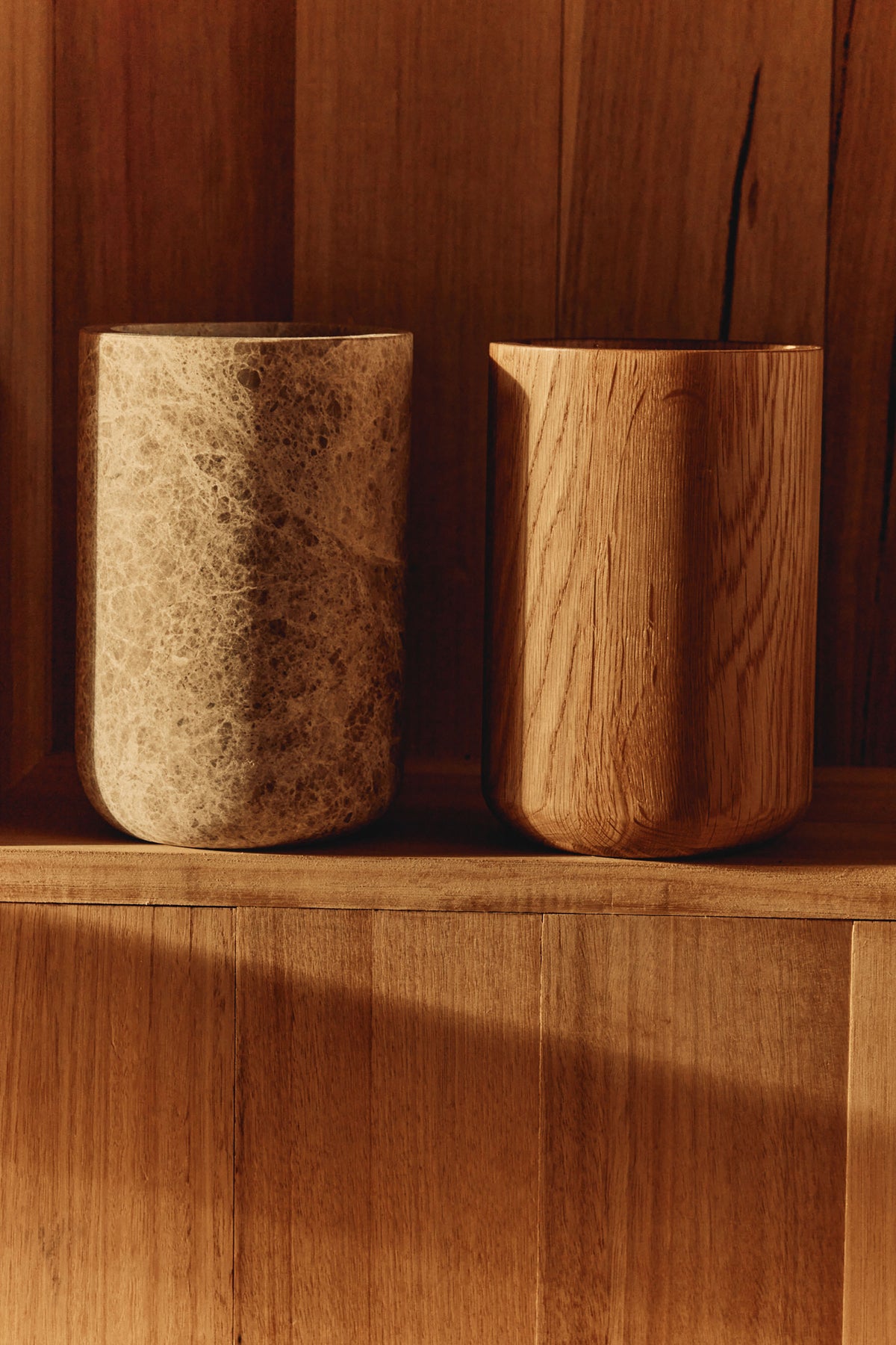 Mel Oak Vase