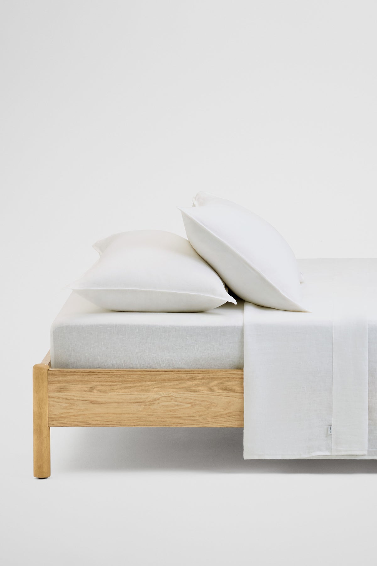 Skye Linen Queen Flat Sheet