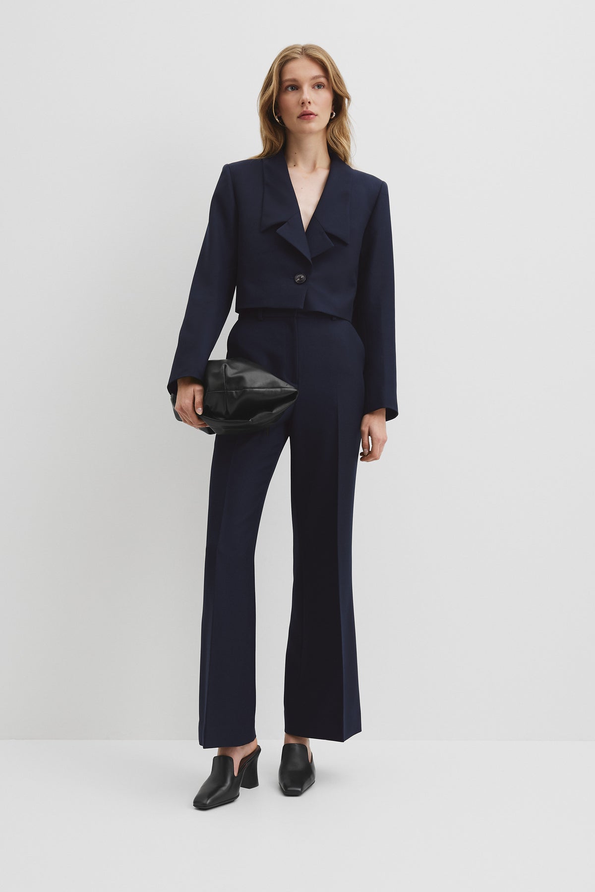 Cropped Lapel Blazer