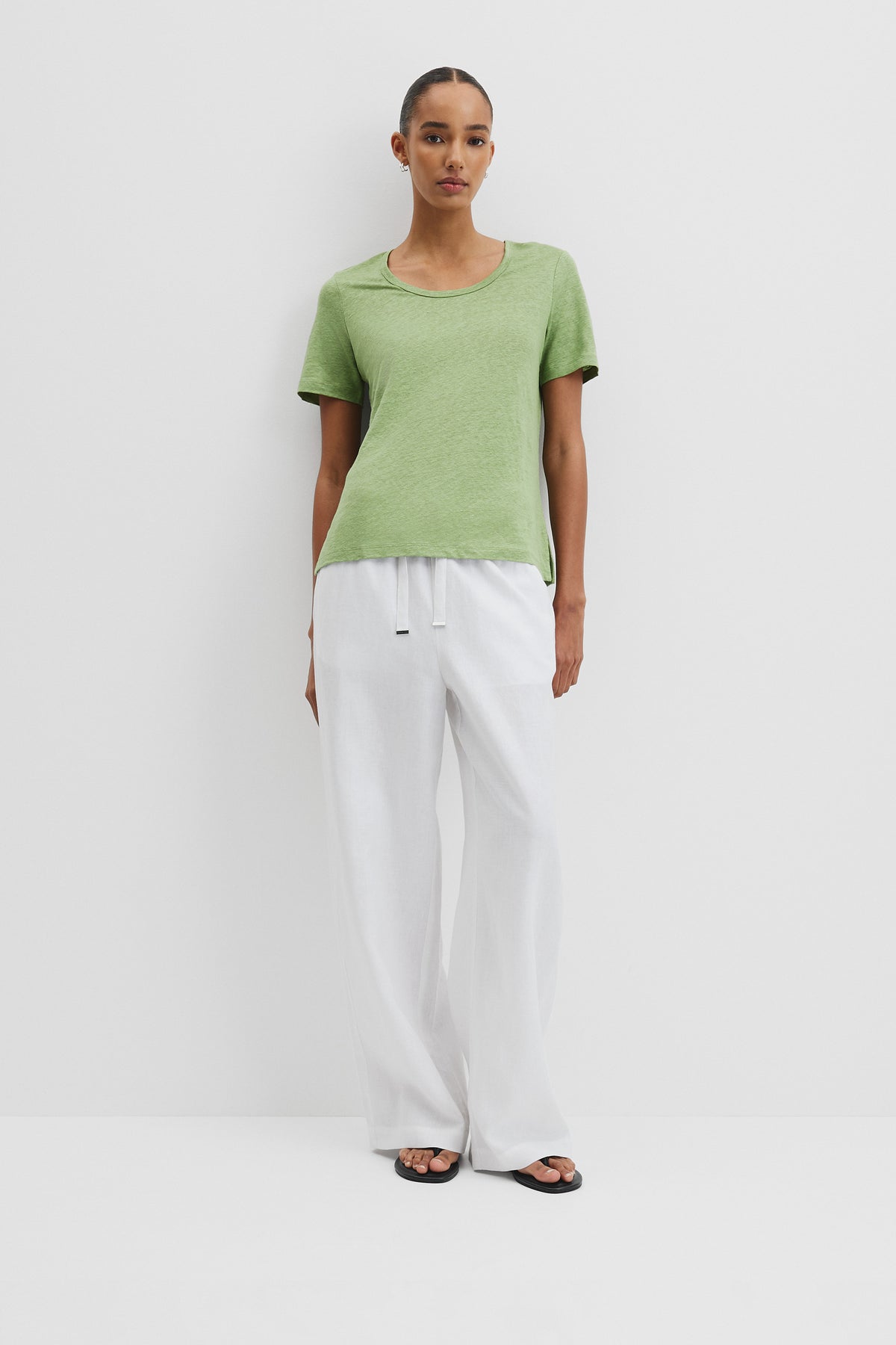 Linen Scoop Neck T-Shirt