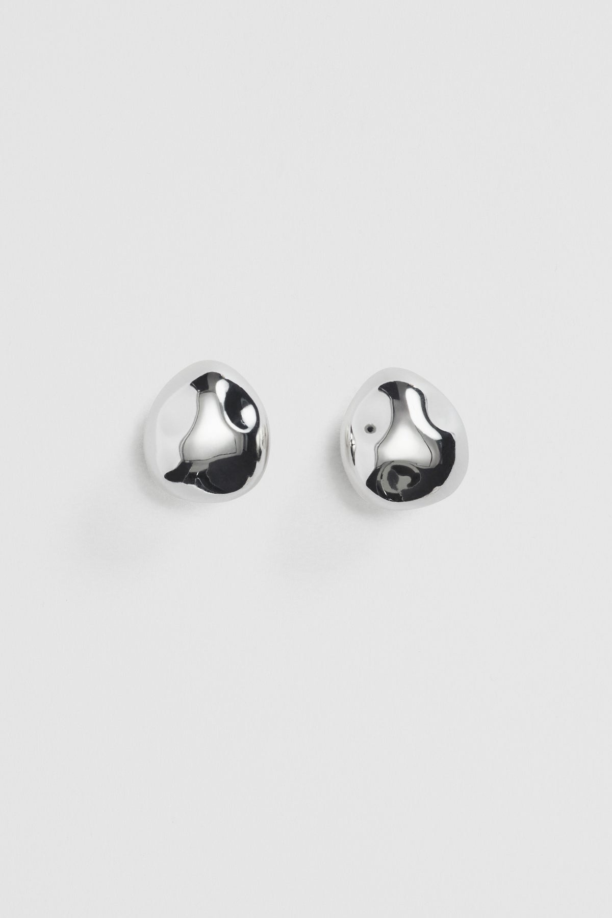 Kora Molten Stud