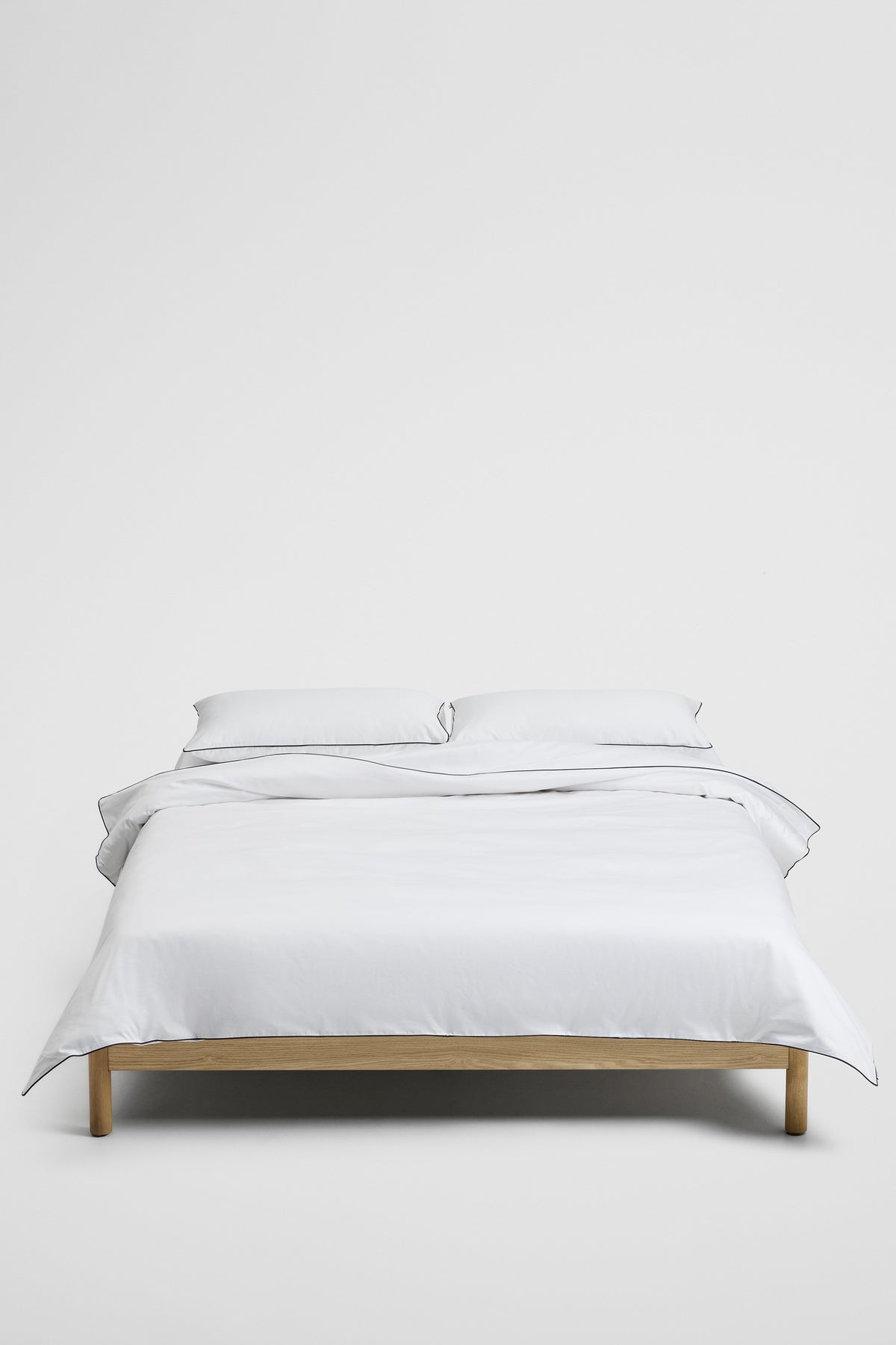 Dita King Quilt Cover
