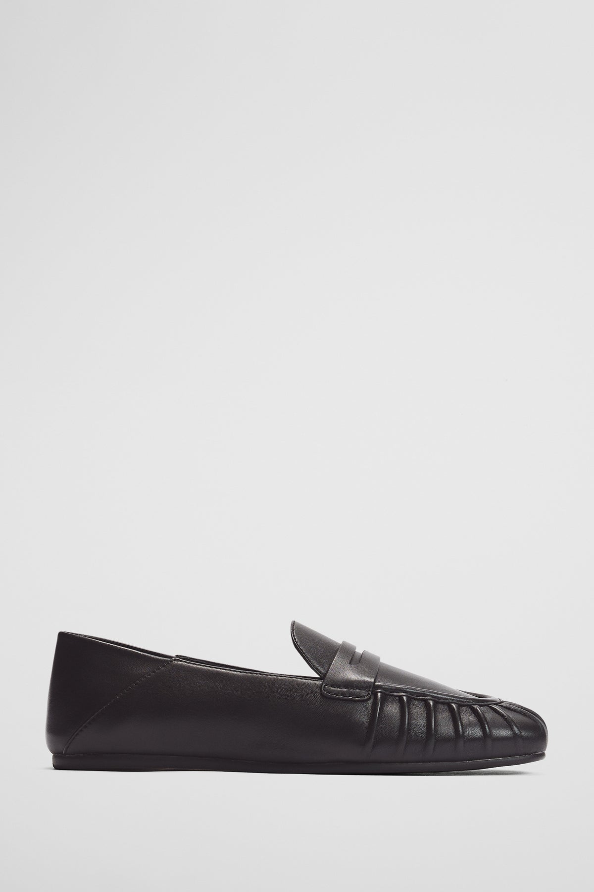 Elodie Loafer