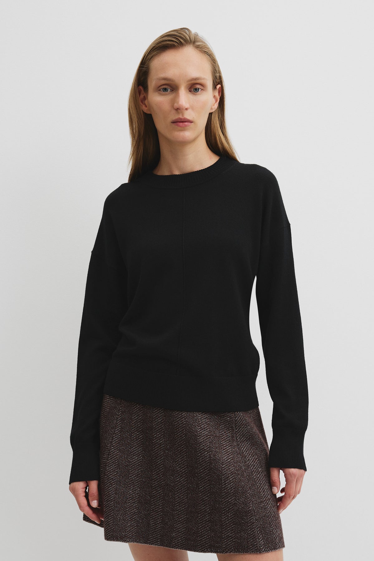 Lightweight Merino Crew Neck Knit