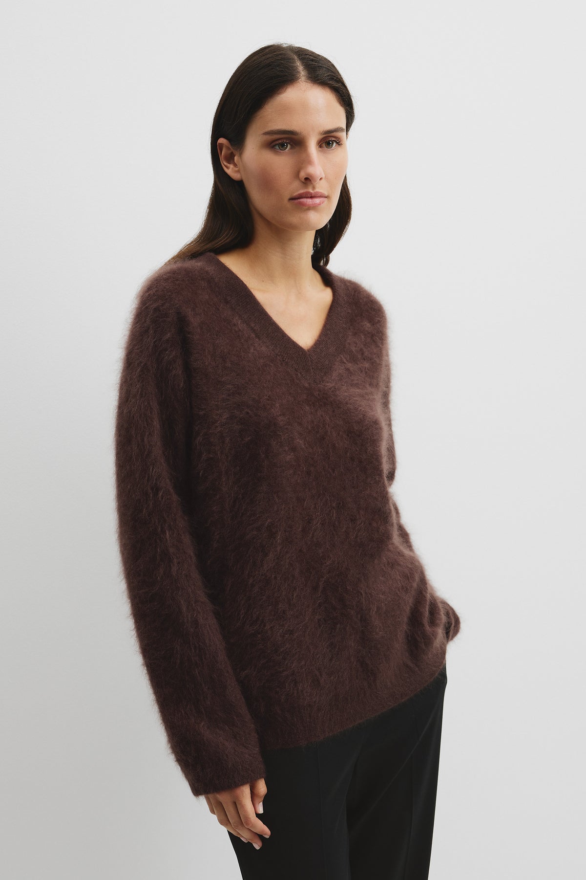 Cashmere V-Neck Knit