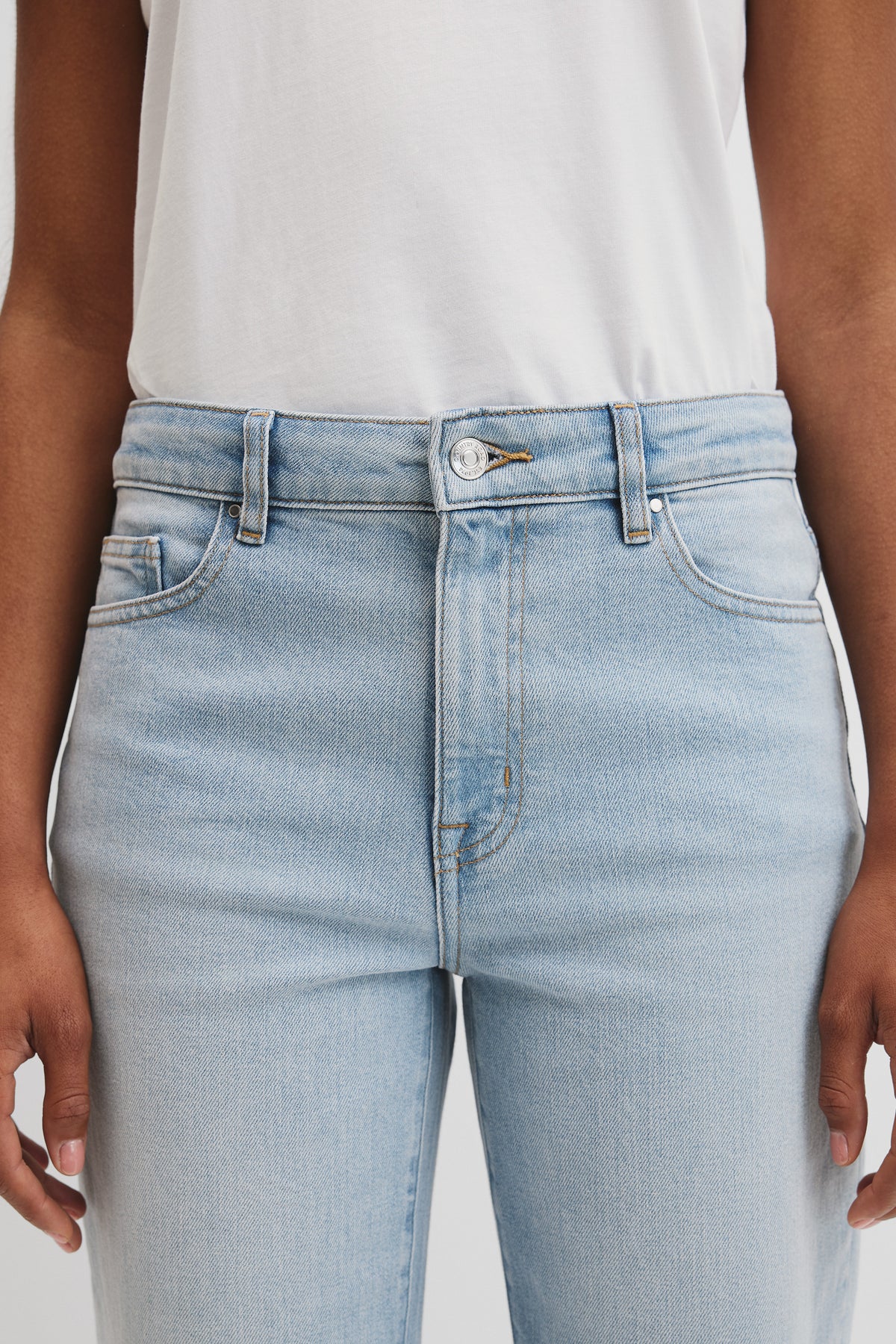 Classic Mid Rise Straight Jean