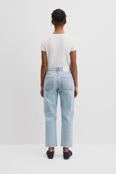 Classic Mid Rise Straight Jean