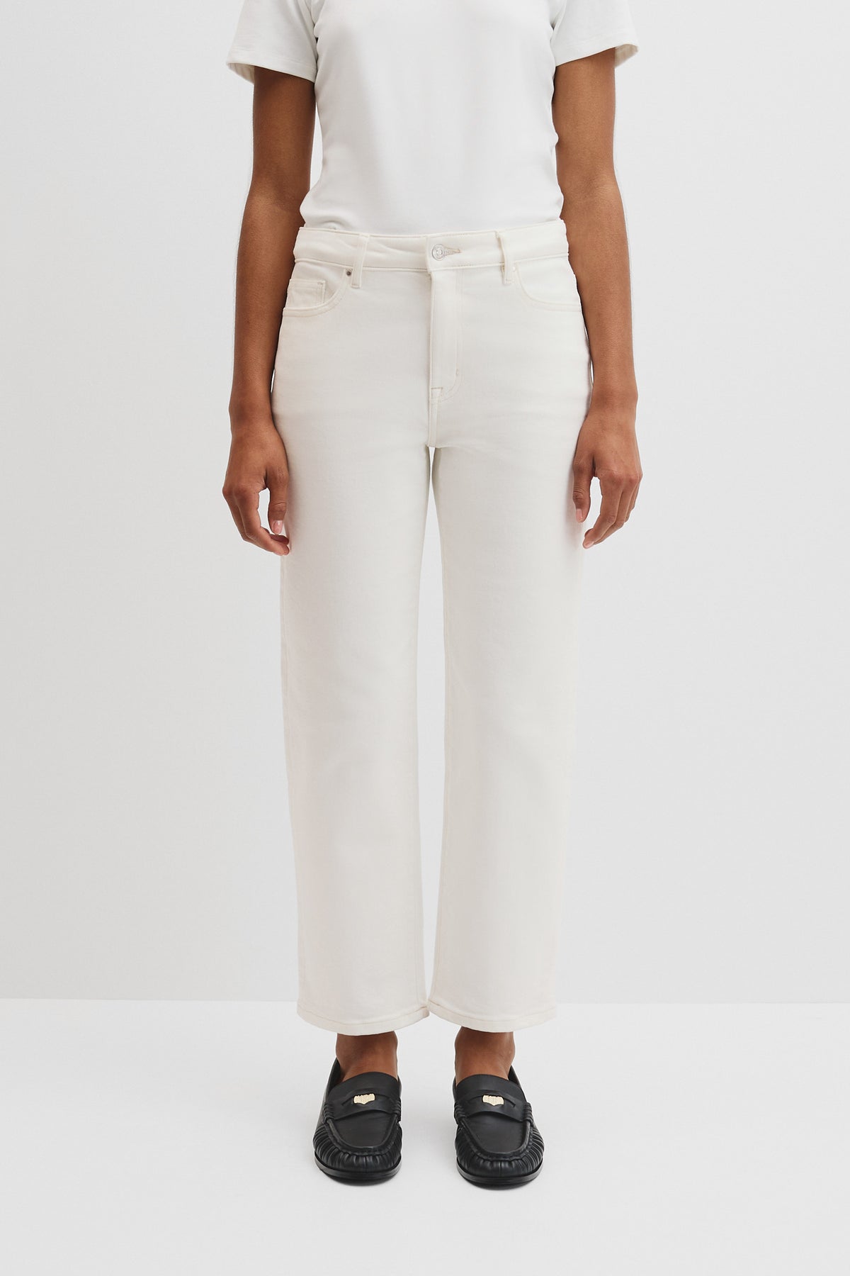 Classic Mid Rise Straight Jean