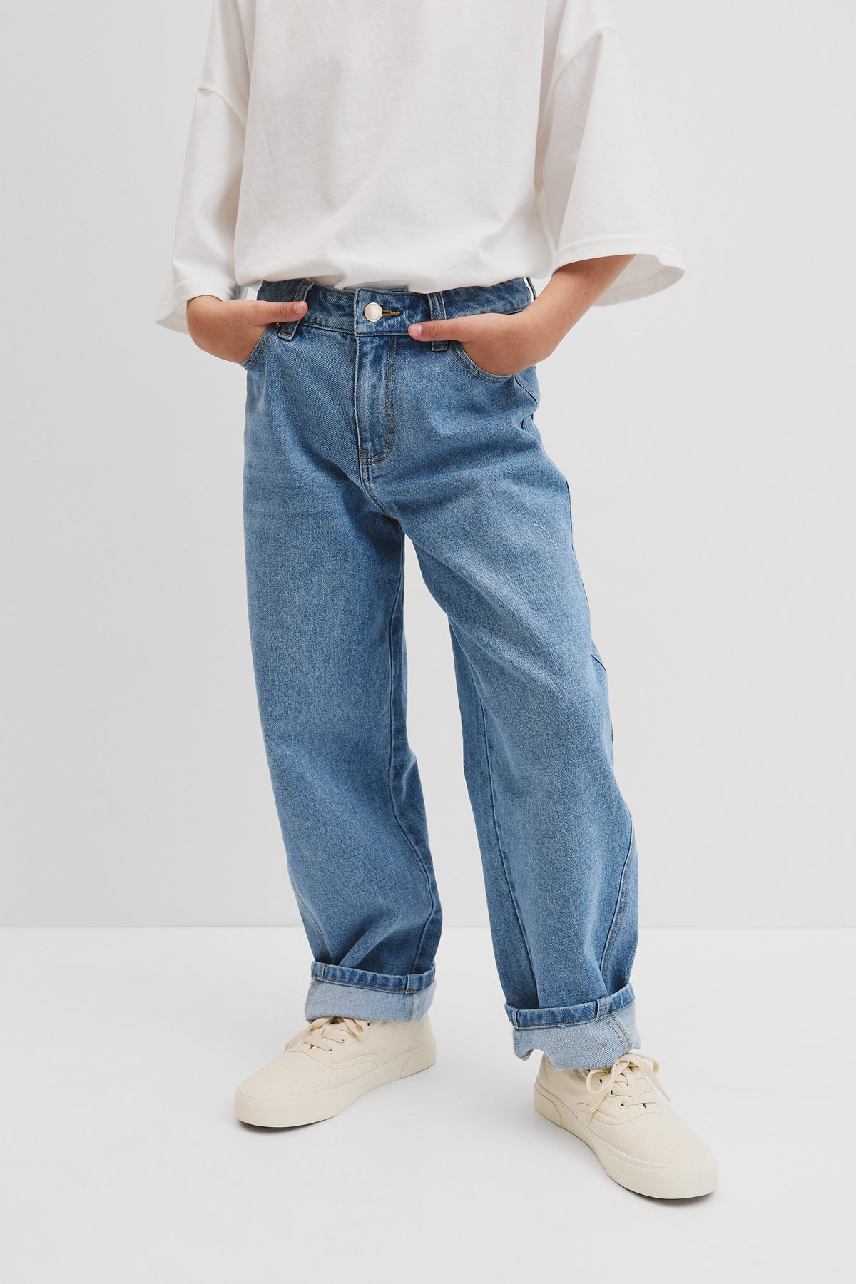 Curved Seam Jean