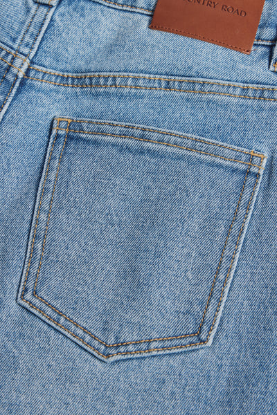 Curved Seam Jean