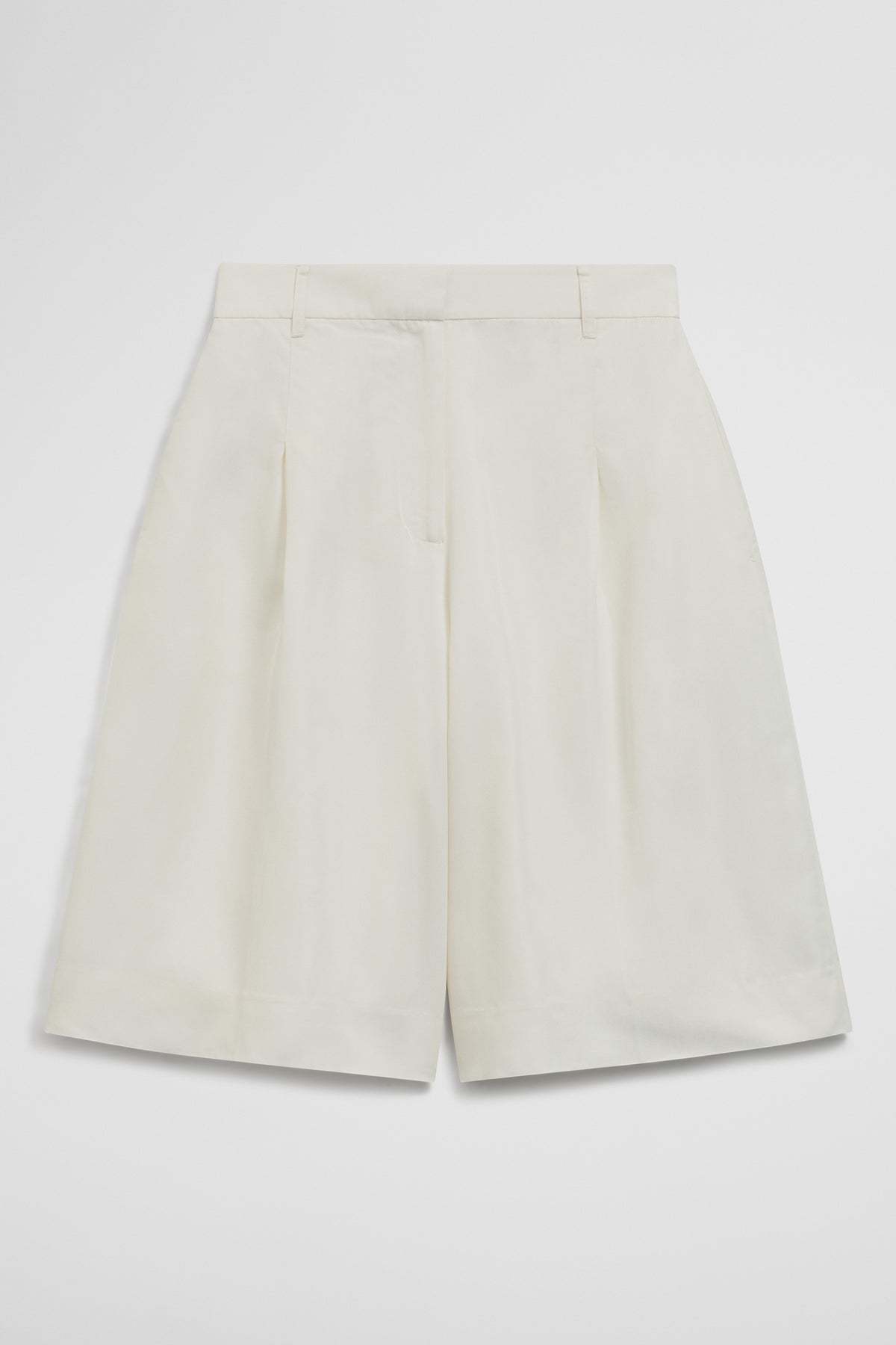 Crepe Bermuda Short