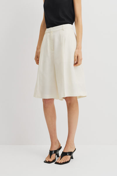 Crepe Bermuda Short