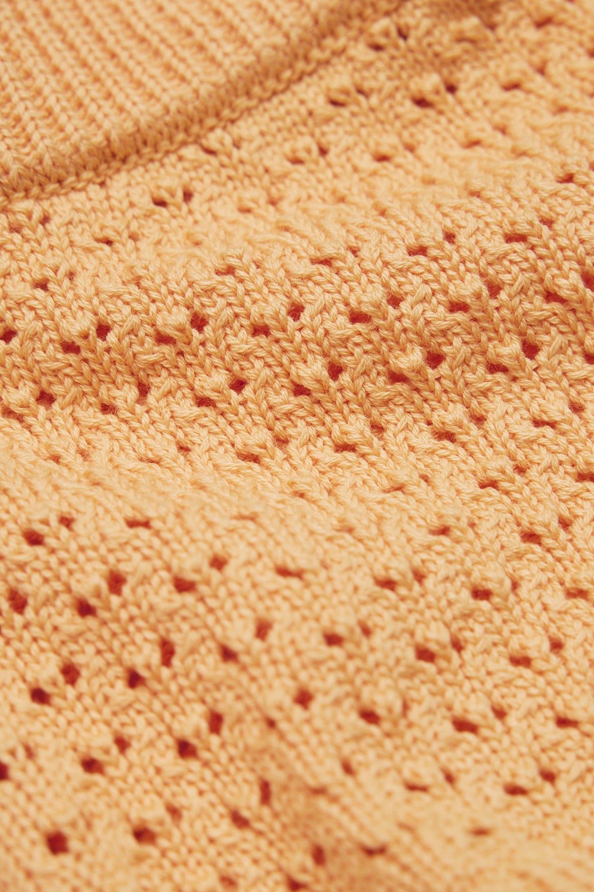 Scallop Knit Short