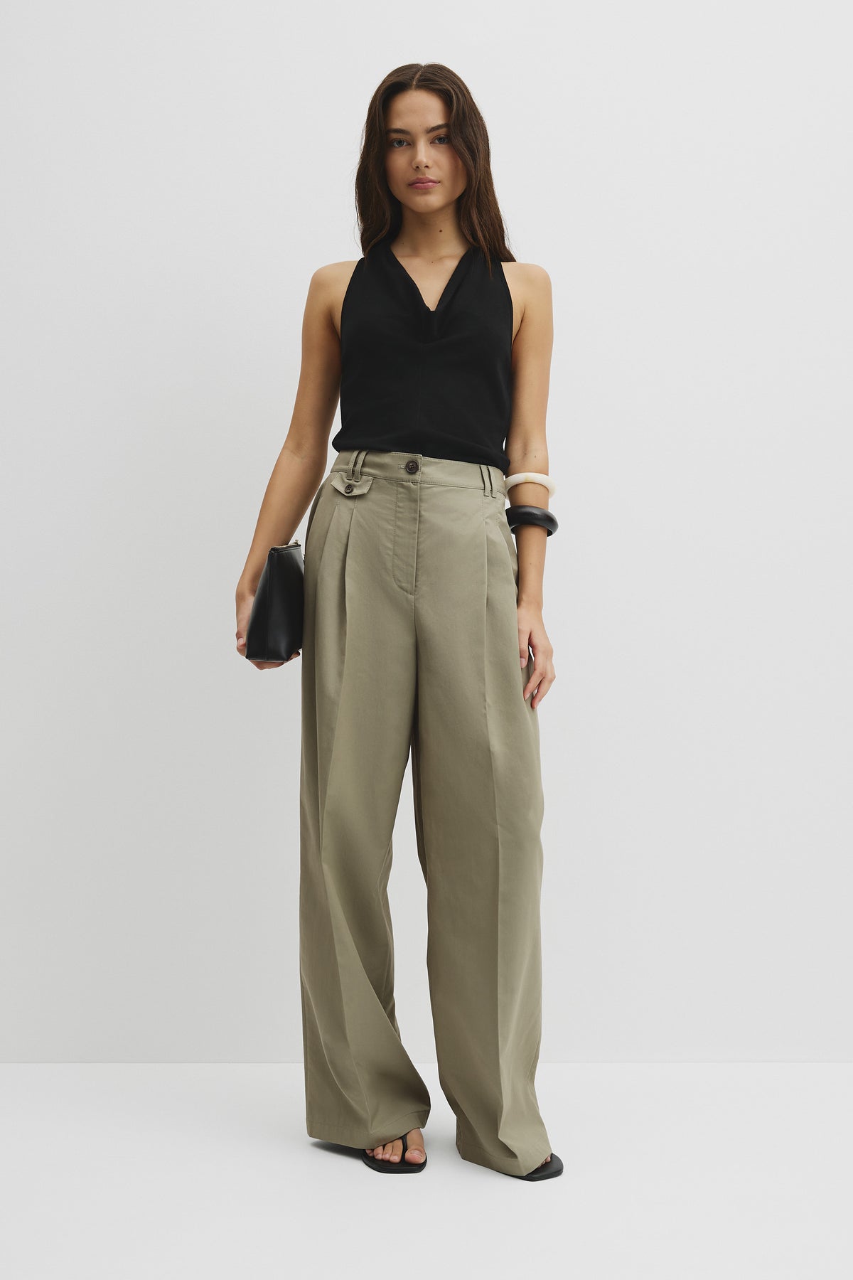 V-Neck Neck Drape Top