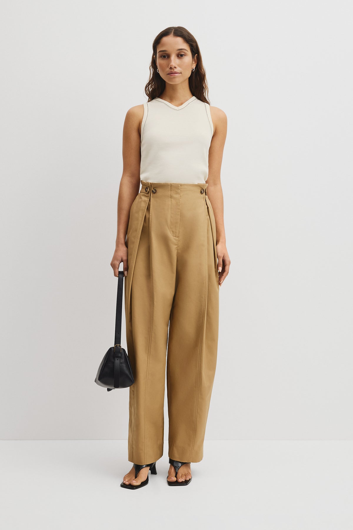 Button Tapered Pant