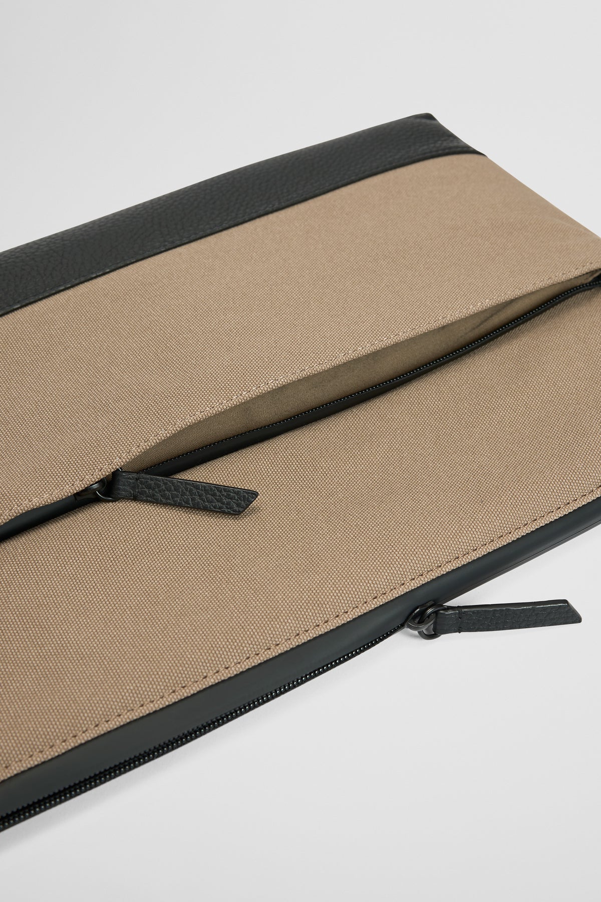 Caleb Laptop Sleeve