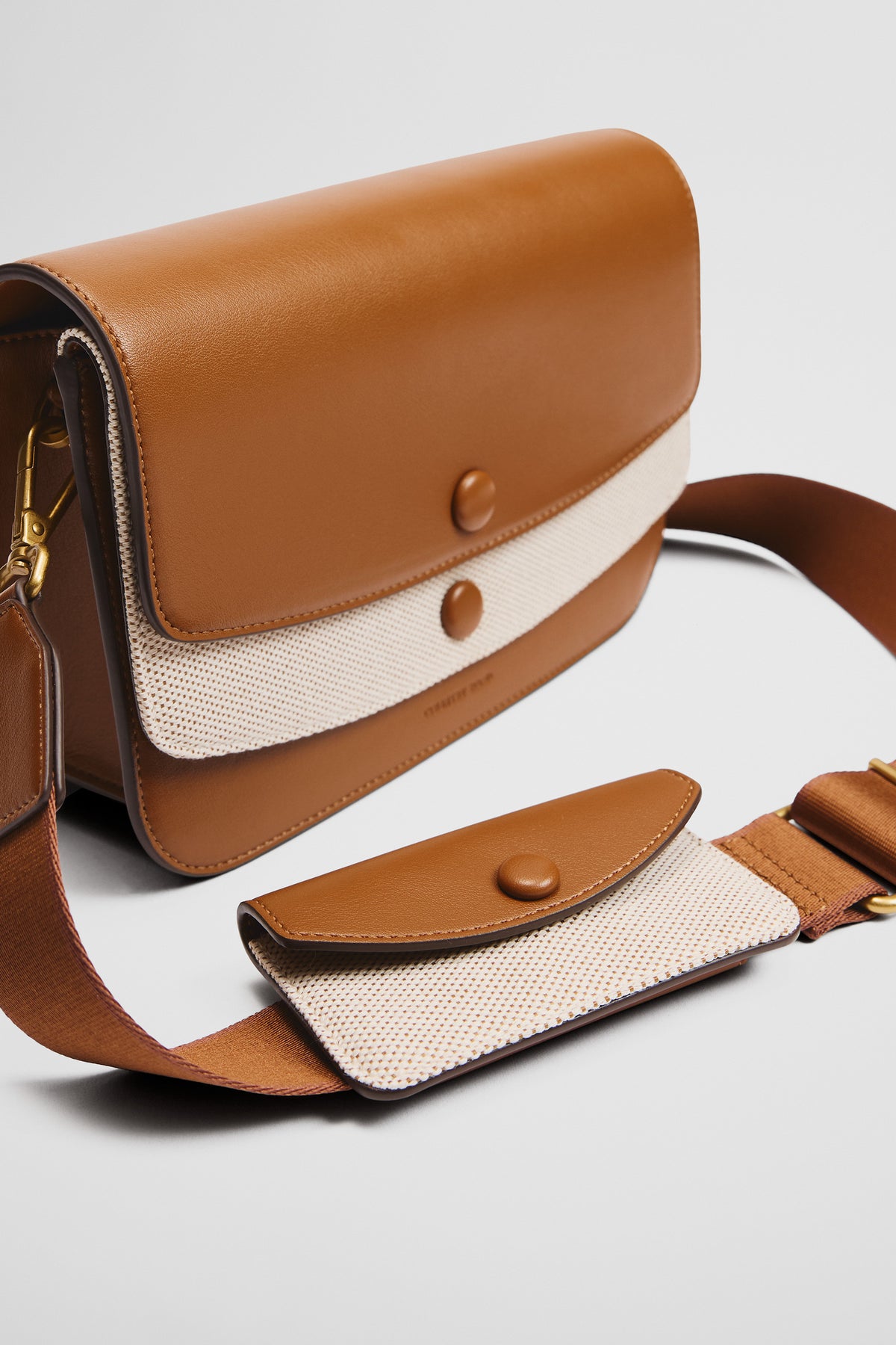 Rover Crossbody Bag