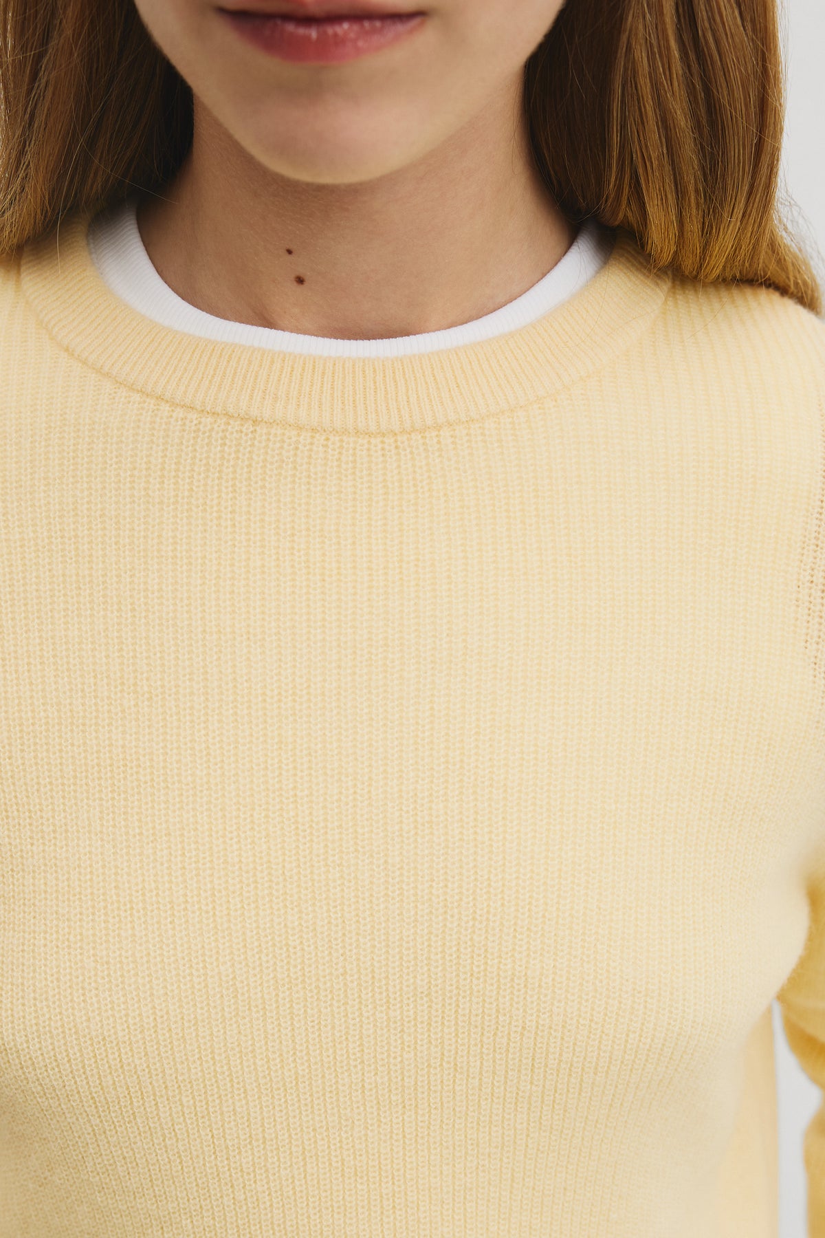 Lightweight Crew Neck Knit