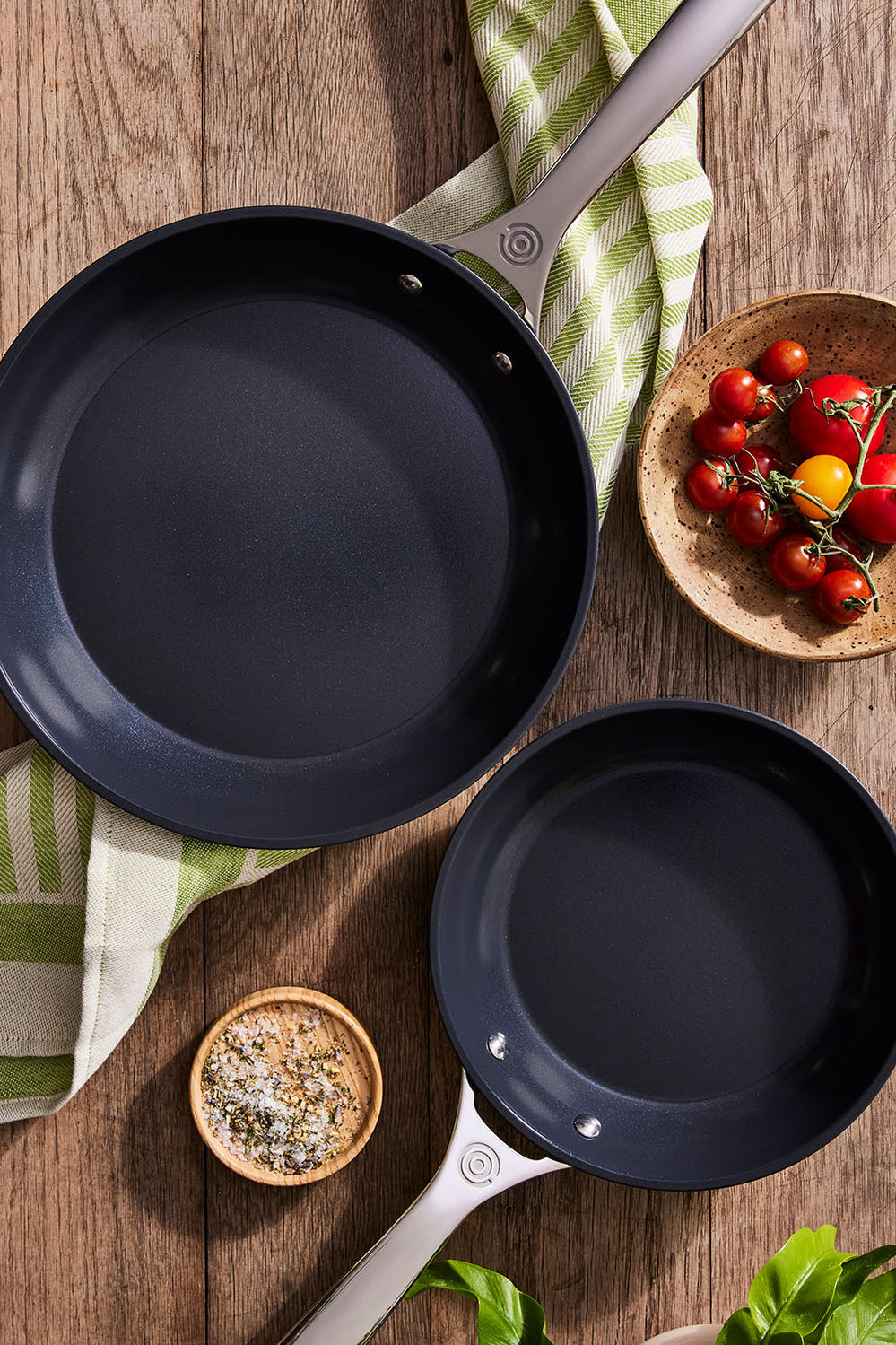 Non Stick Ceramic Fry Pan Set - NO COLOUR - image 2
