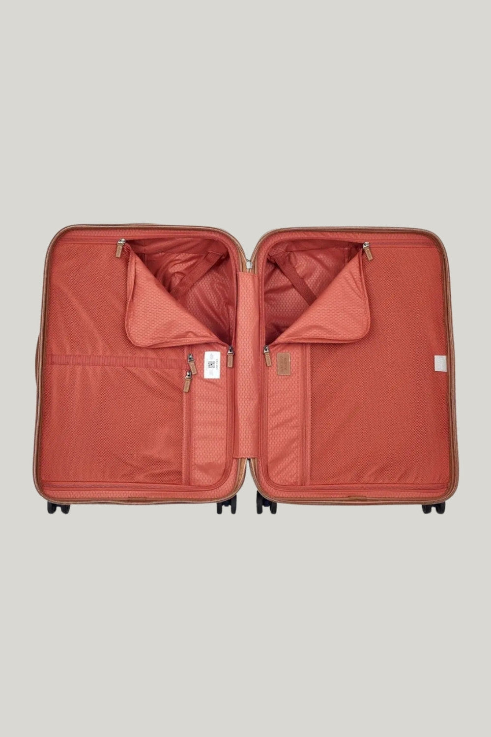 Chatelet Air 2.0 66cm Medium Luggage - Navy - image 2