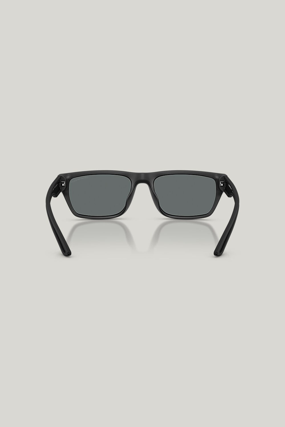 EA4267U Polarised - Black - image 4