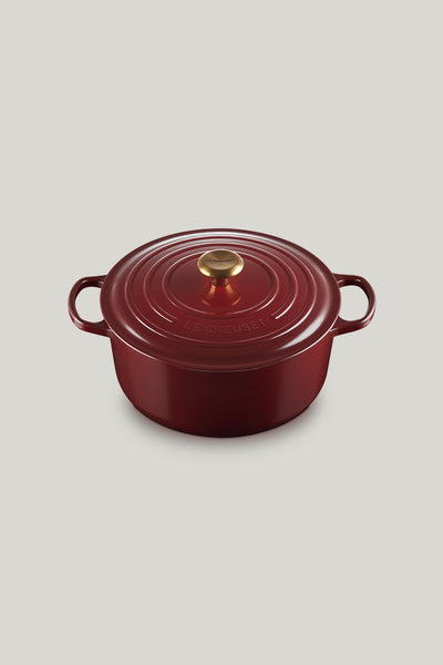 Signature Cast Iron Round Casserole 28cm - Garnet - image 1