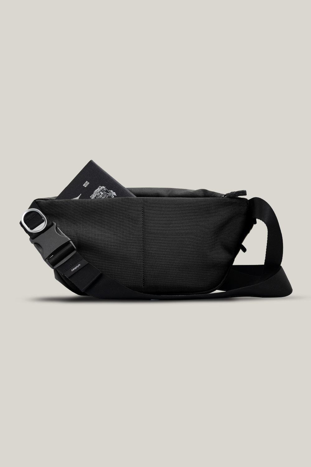 Urban Sling (4L) - Black - image 3
