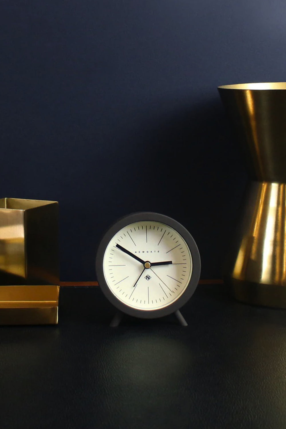 Fred Alarm Clock - Chocolate Black - Brown - image 3