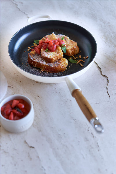 Signature Cast Iron Fry Pan 28cm - Meringue - image 3