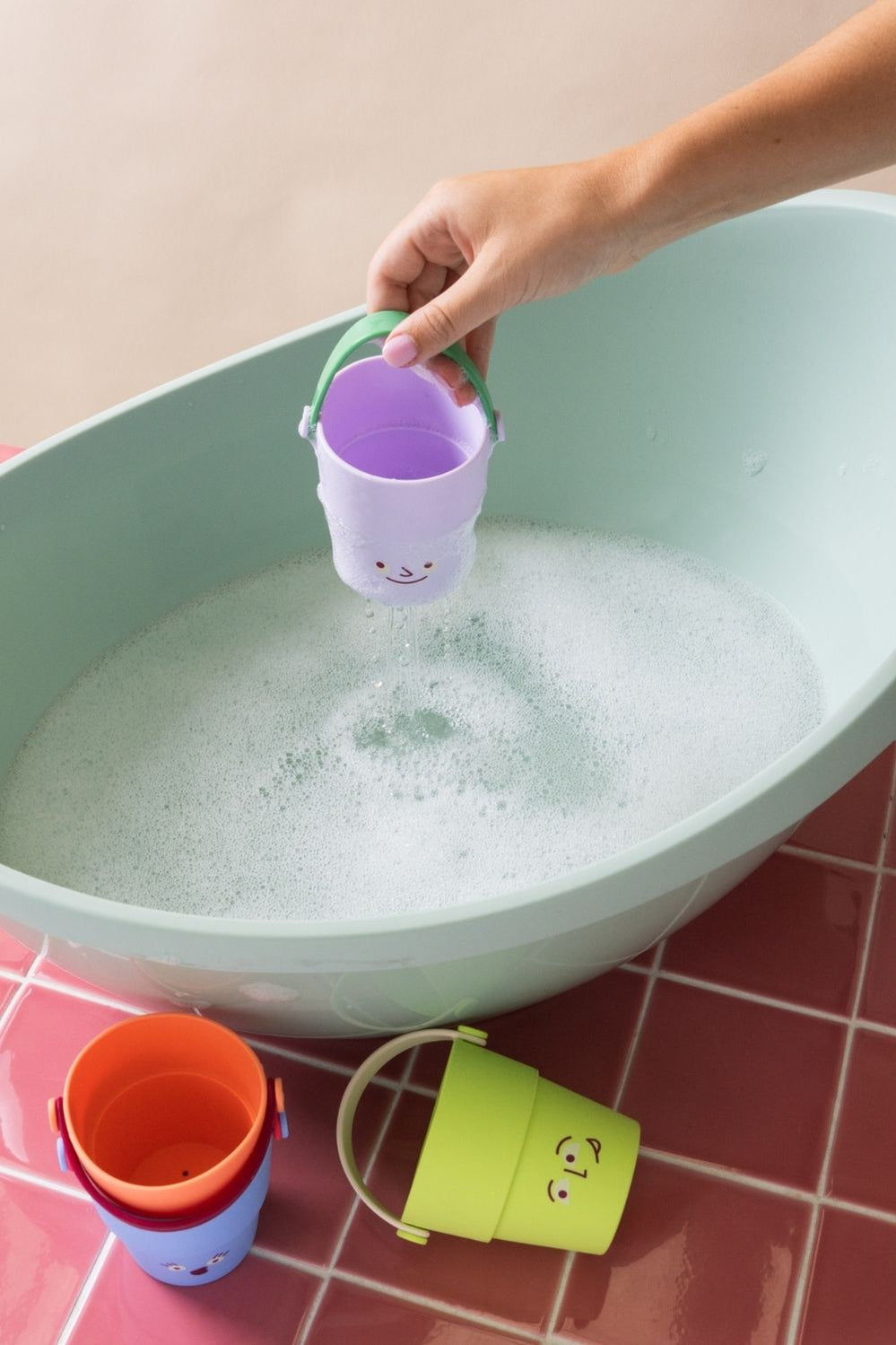 Bath Toy Set - Very Fun Holey Buckets - Multi - image 3